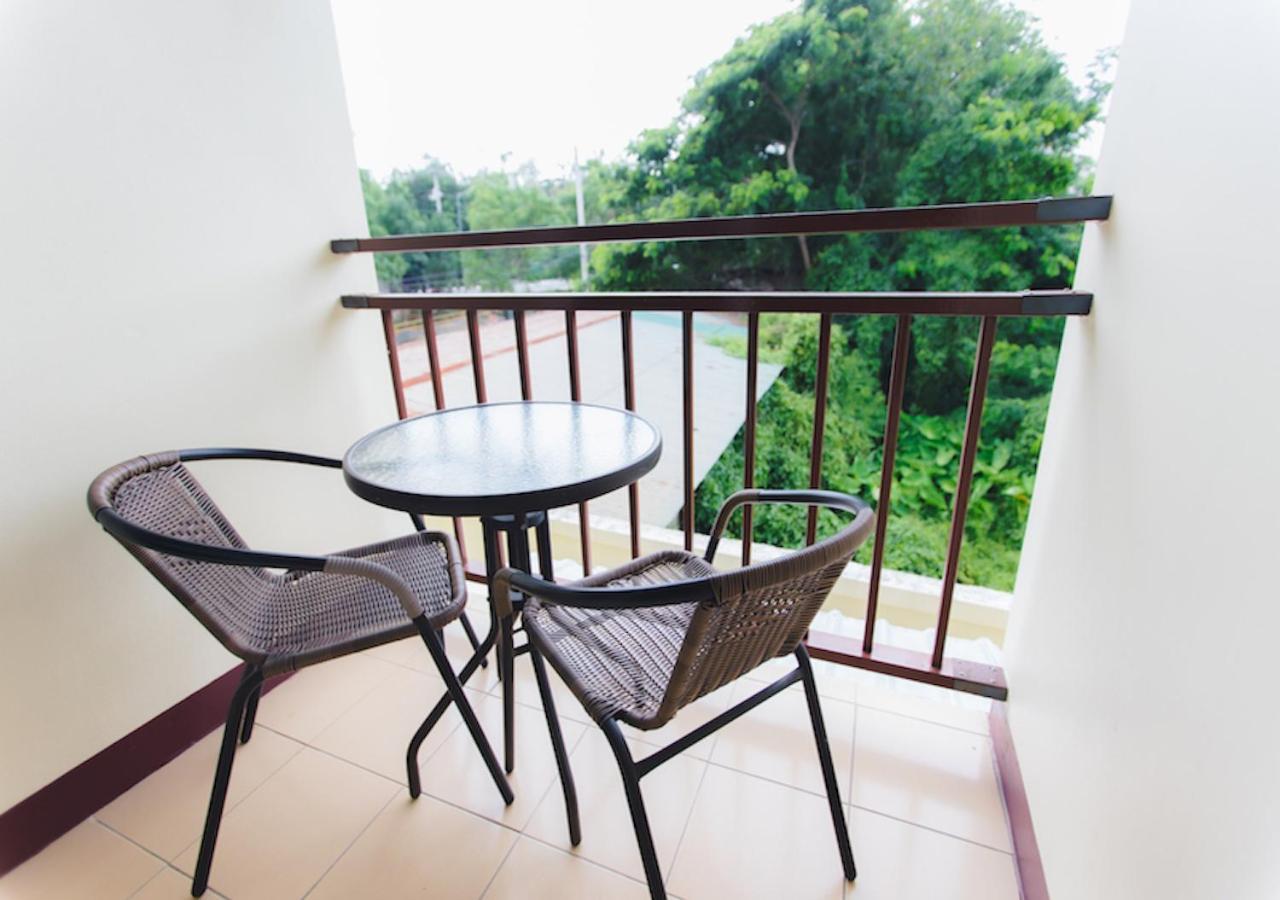 Bloom Guesthouse Chiang Mai Extérieur photo